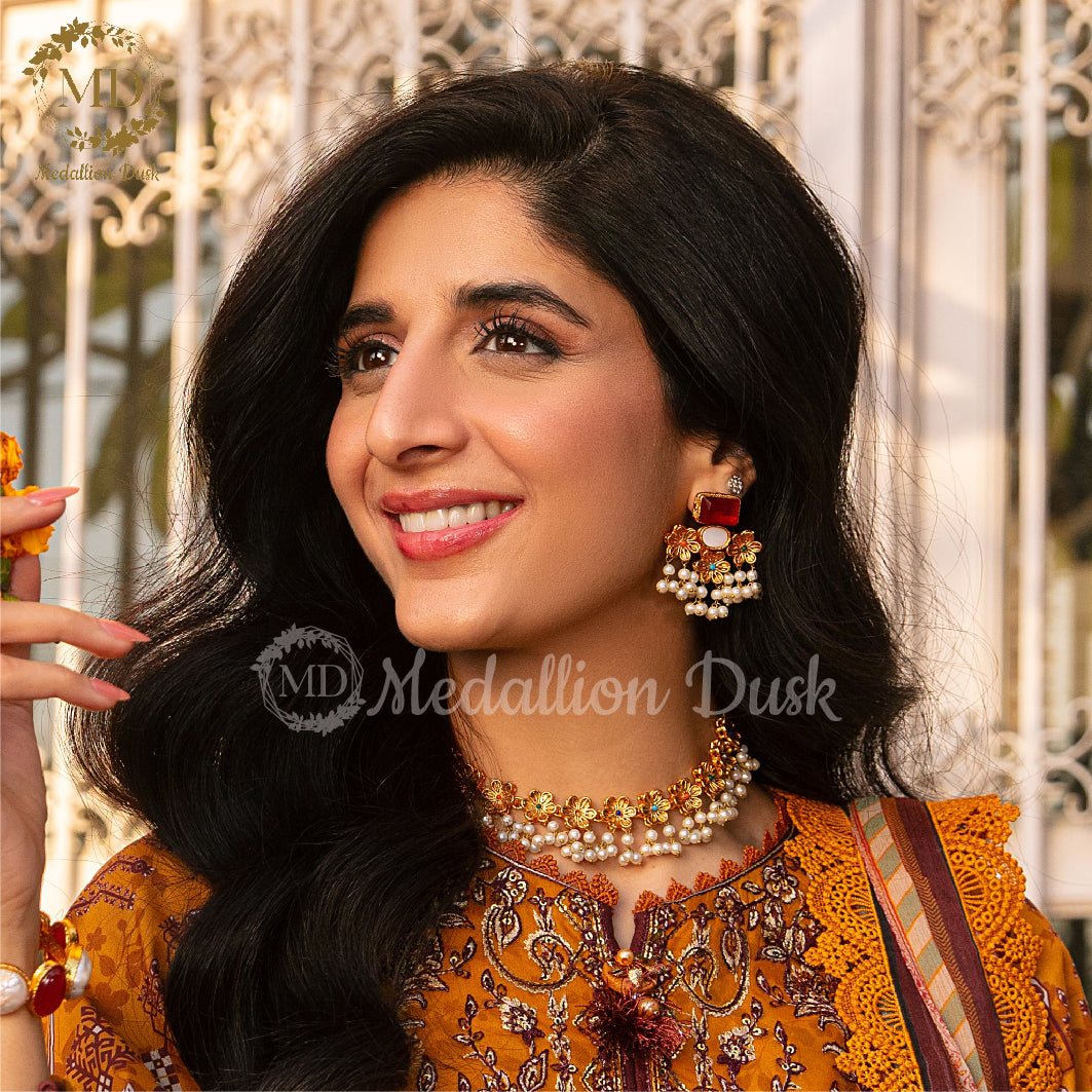 Infinity Floral Choker Set